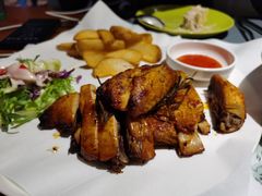 -JINNS锦时 steak&pizza(浸信会礼拜堂旧址店)