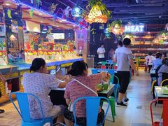 -嗨内嗨外自助火锅餐厅体验馆