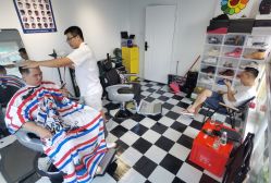 -C93 barber shop男士理发馆