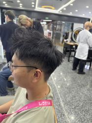 -藤野造型·烫·染发型设计店