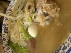 -邱芳粉店(迎宾大道旗舰店)