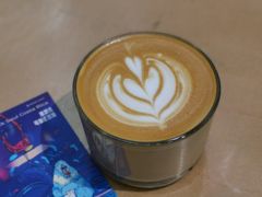 拿铁-玫瑰咖啡(中山六路店)