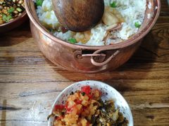 火腿豌豆铜锅焖饭-云上千禾(水上店)