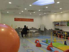 -金色雨林感统学能培训中心(武广校区)