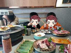 -围炉肉舍•炭烤活鳗•丹东海鲜烤肉(步行街店)