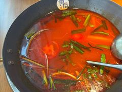 -贵厨酸汤牛肉(小十字店)