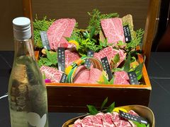 -山川小町·极番烧肉(新地假日广场店)