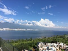 -大理洱海龙湾假日酒店