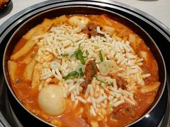 -三清洞摩西韩式年糕火锅(威高广场店)