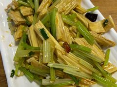 -牛八宝桂林米粉(八里庄店)