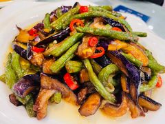 -黄家饺子东北特色菜馆(湖滨商业街店)
