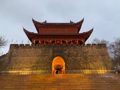 -巴陵广场