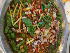 -兔行天下-鸿鹤鲜锅兔(中海国际店)