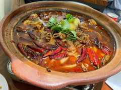 肥肠牛蛙砂锅-马头巷·食景园(苏州总店)