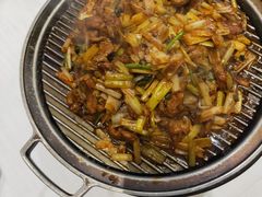 经典葱爆小羔羊肉-悦融·京鲁菜·露台花园(安定门店)