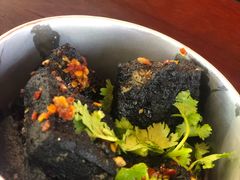 -黑色经典臭豆腐·湖南特产(步行街店)