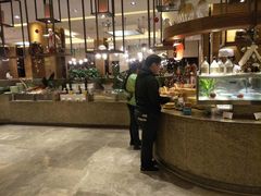 -华邑酒店·鲜艳全日自助餐厅