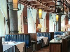 -八府香鸭·啫啫煲(华山路店)