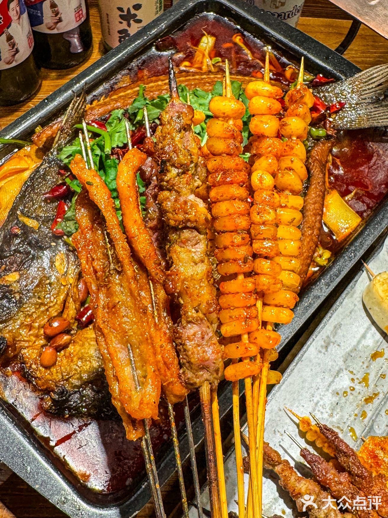 人生建议：一定要带朋友来吃这家的烧烤小龙虾