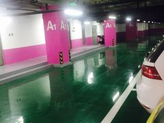 -鹏欣·水游城A区-停车场