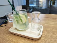-叁渡咖啡馆(新天地店)