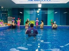 -Swim斯卫姆国际儿童游泳中心(红博中央公园店)