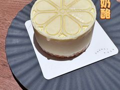 -潮一不贰·法式甜品·生日蛋糕·西式简餐(外滩店)