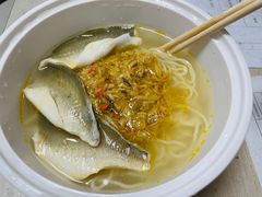 蟹粉黄鱼汤面-蟹黄鱼面·锦园(定西路店)