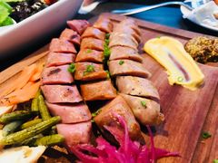 自制招牌香肠拼盘-Boxing Cat Brewery拳击猫精酿啤酒馆(永福店)