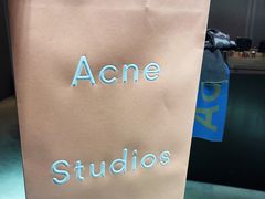 -Acne Studios(芮欧百货店)