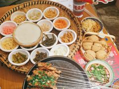 -包整·丝娃娃(一览甲秀楼风景店)