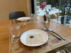 -Mark&Mars Restaurant