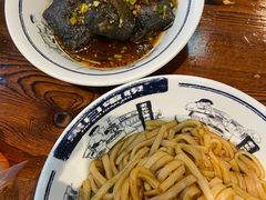 -黑白电视长沙小吃(美林M·LIVE天地东座店)