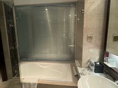 -上海龙之梦万丽酒店