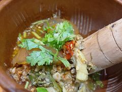 雷椒皮蛋-老滇山寨•云南特色菜•地方菜•民族风情歌舞表演(金碧店)