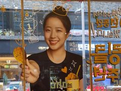 -BHC炸鸡(明洞总店)