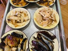 -杨记山珍鸡煲菌汤锅