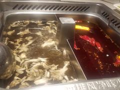 四拼锅底-海底捞火锅(番禺广场店)