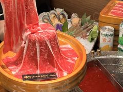 -牛YO寿喜烧·铁板烧和牛火锅自助(市府恒隆店)
