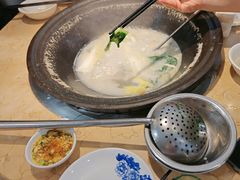 -陈大锅·岳阳鱼馆·地道岳阳菜(美食街店)