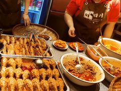 -爆炸头阿姨小四川正宗川味小吃(无任何分店)