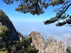 -黄山光明顶山庄
