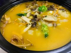 奶汤全家福-闫府私房菜(经四路万达店)