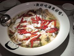 -江渔儿酸菜鱼·拔草餐厅(虎门君乐汇店)