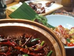 -老滇山寨•云南特色菜•地方菜•民族风情歌舞表演(金碧店)