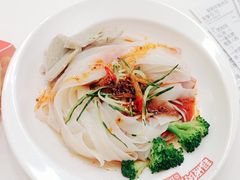 擀面皮-秦陕印象超级肉夹馍(万达广场西安民乐园店)