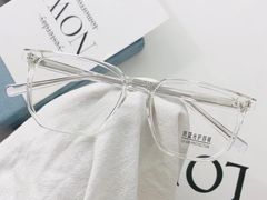 -罗伯特眼镜·蔡司官方授权(前海桂湾店)