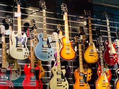 -柏斯音乐艺术中心·钢琴·吉他(世纪金源店)