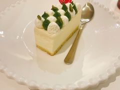 柚子开心果慕斯-双风车咖啡馆 Twin Windmills(六道口店)