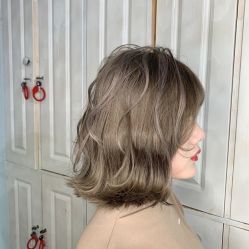 -藤野造型烫发染发